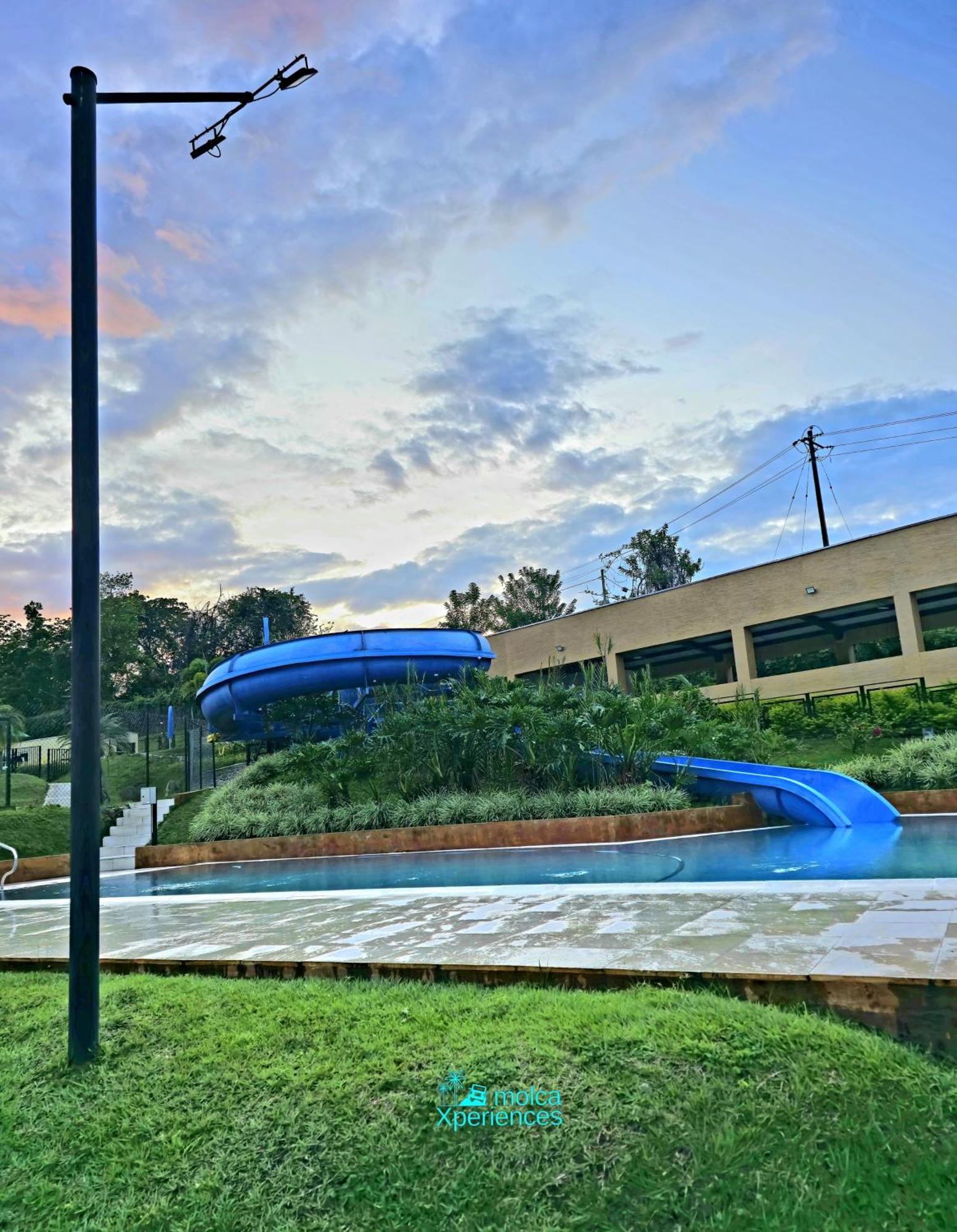 Apartamento Privado Vacacional A 5M Del Aeropuerto, 20 Minutos Del Parque Del Cafe Y Centro De Armenia Con 4 Piscinas, 3 Jacuzzi, Sauna By Molca Xperiences 3H Dış mekan fotoğraf